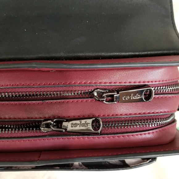CoLab purse burgundy with black - Picture 7 of 8